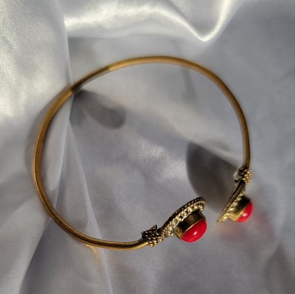 Bronze adjustable bracelet with red jasper stones women's costume jewelry - Picture 2 of 5